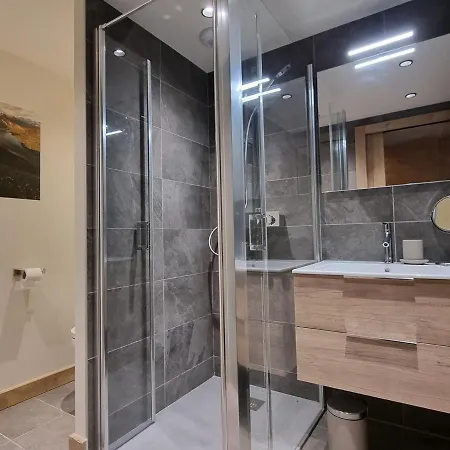 Neuf Au Centre Des Gets Avec Balcon, Sauna, Parking Et Proximite Pistes - Fr-1-598-138 Les Gets